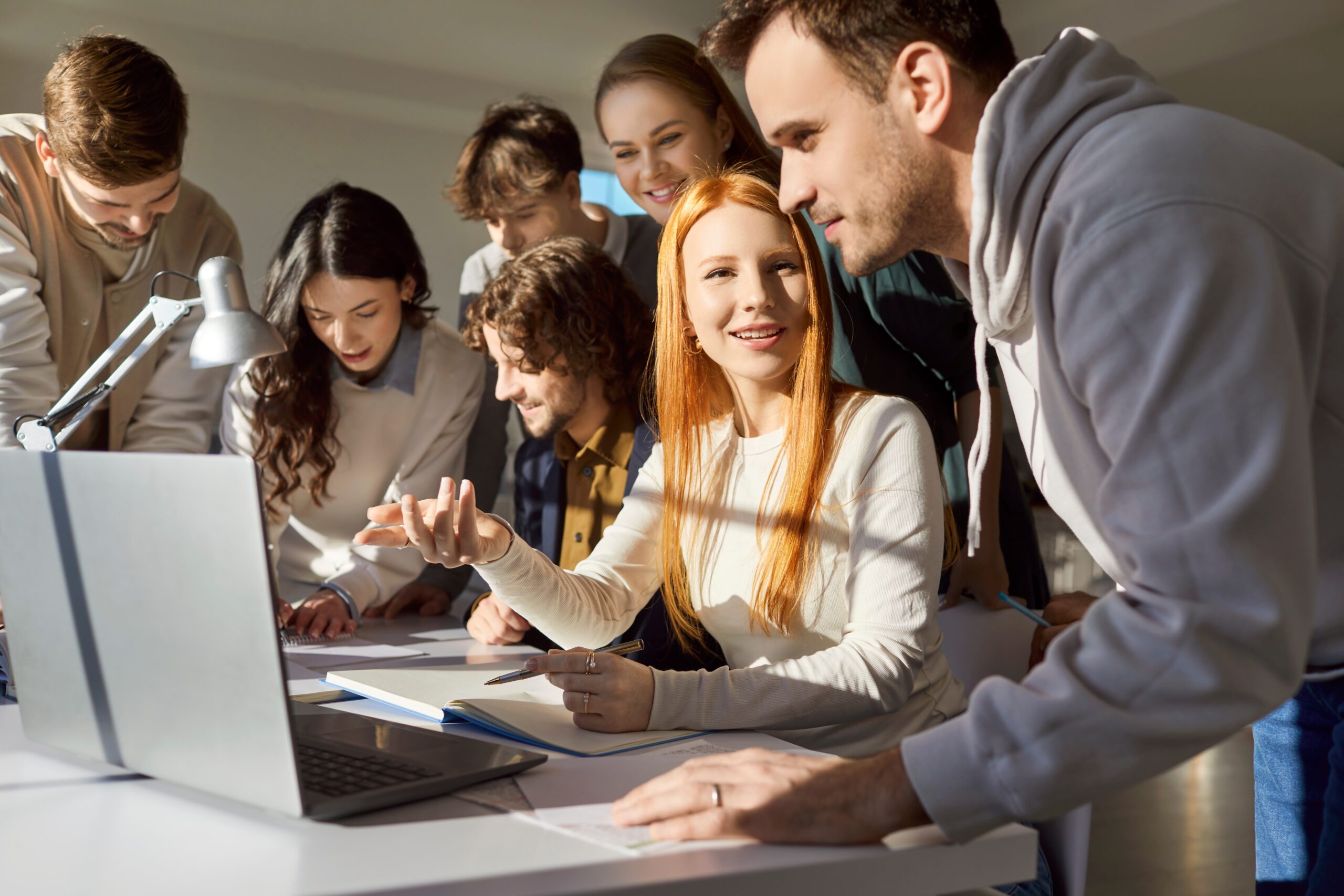 Team,Of,Young,College,Friends,Students,Brainstorming,Together,Working,Online